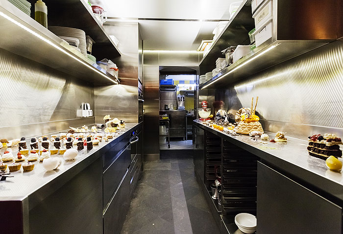 Ecco il nuovo spazio-pasticceria del ristorante Duomo dello chef Ciccio Sultano| Foto di Marcello Bocchieri