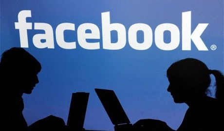 facebook sposta Catania a Barcellona