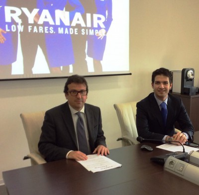 20141211_ryanair_presentazione_summer_2015_per_catania_e_comiso_da_sin_francesco_d_amico_giuseppe_belladone