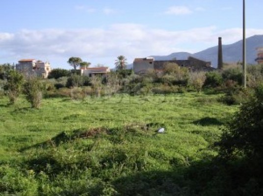 Zona agricola, costruisce solo l'agricoltore