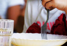 Refezione scolastica: il Comune ‘studia’ la revoca, Calabrese ‘impiatta’ la campagna elettorale Mensa, costerà meno