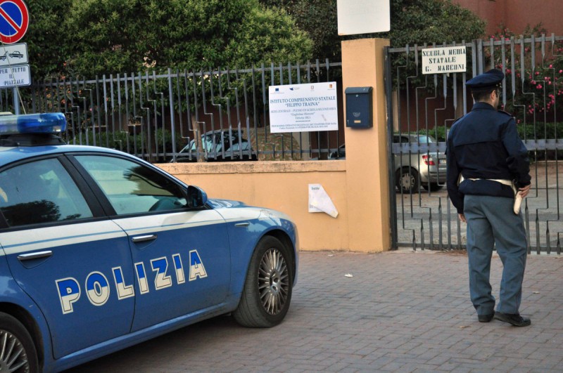 polizia a scuola