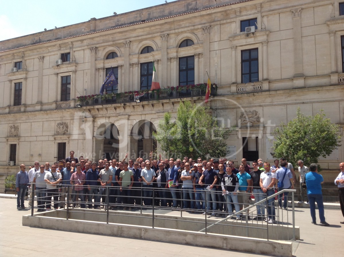 protesta_lavoratori_irminio_comune