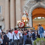 San Giorgio 2015 l’uscita del simulacro dal Duomo