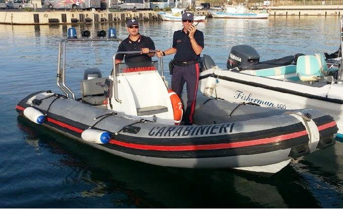 Carabinieri gommone