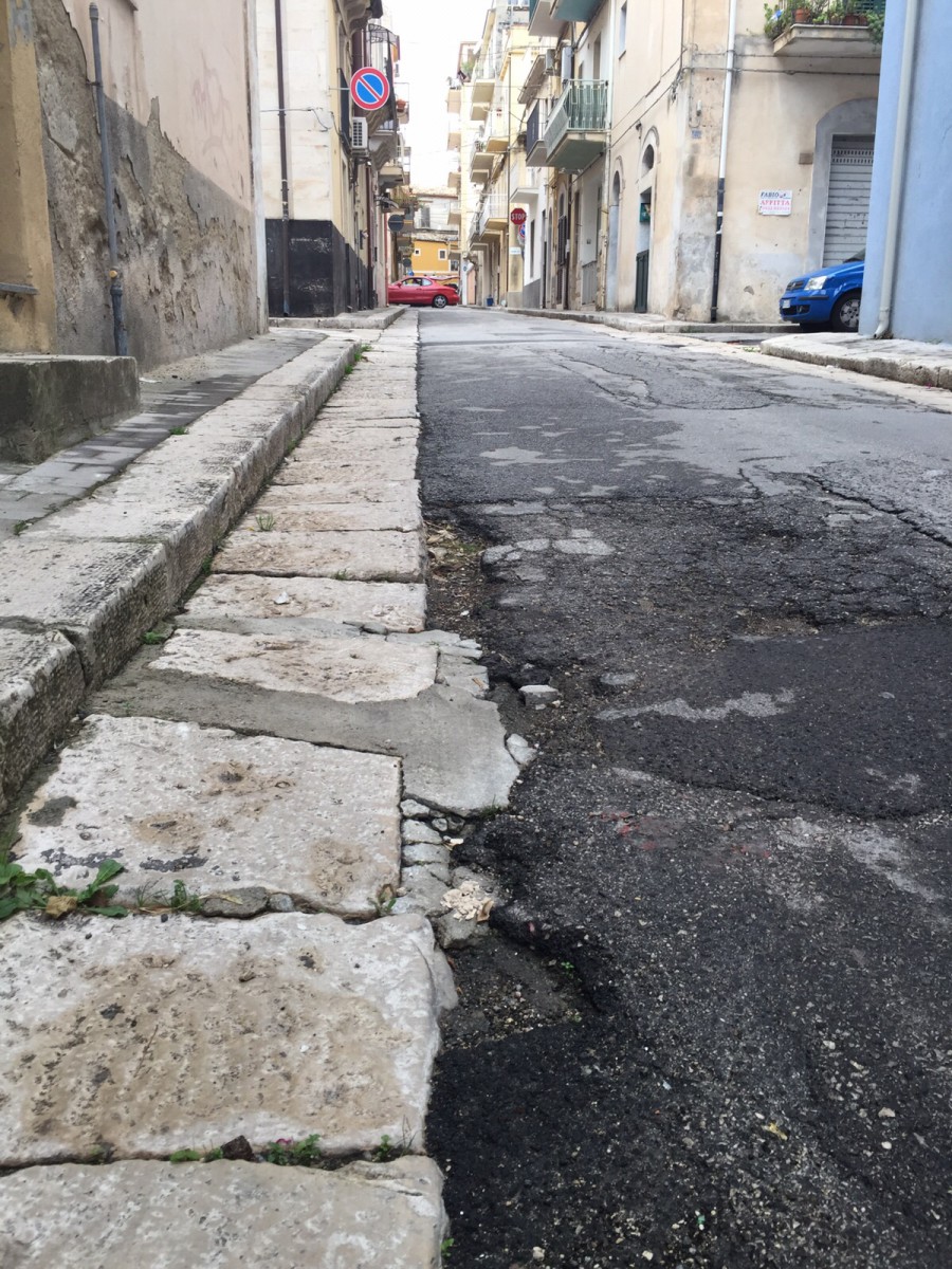 Ragusa, strade ridotto a un colabrodo