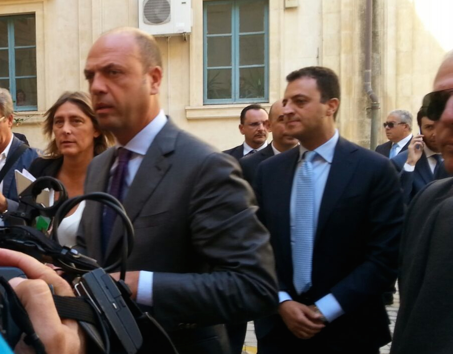 Angelino Alfano in prefettura