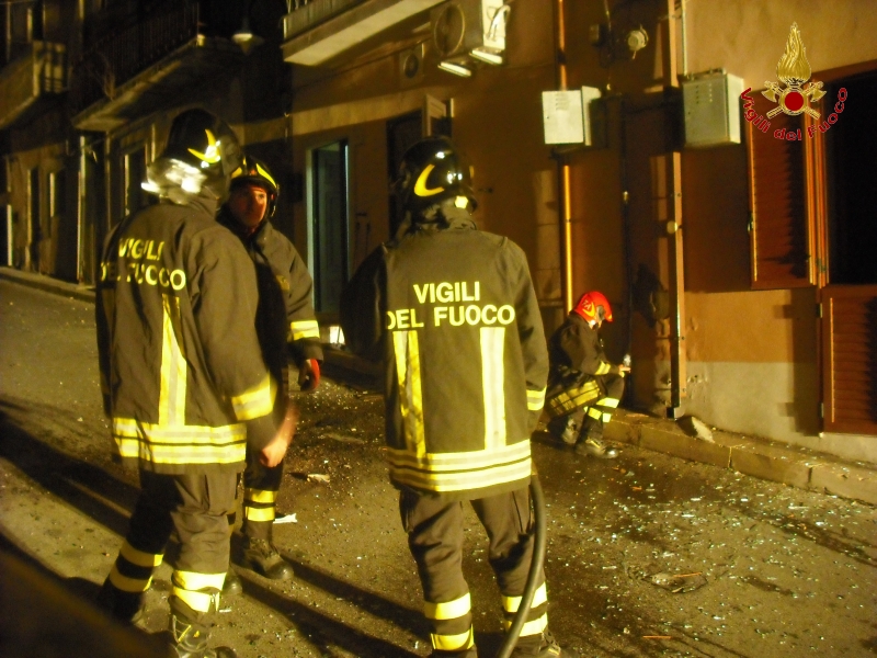 Monterosso, scoppia bombola del gas