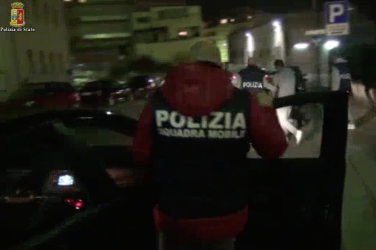 Giovani comisani incastrati dalla Polizia