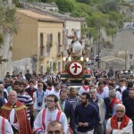 San Giorgio 2017 la processione lungo corso Mazzini