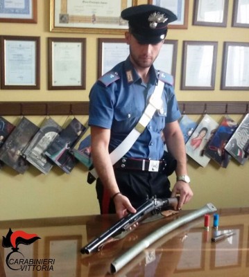 Acate (RG) Sequestro arma clandestina