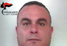 Era ai domiciliari, ma aveva cocaina e hashish: arrestato di nuovo