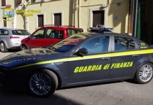Scoperti cinque lavoratori irregolari in un negozio di casalinghi a Ragusa