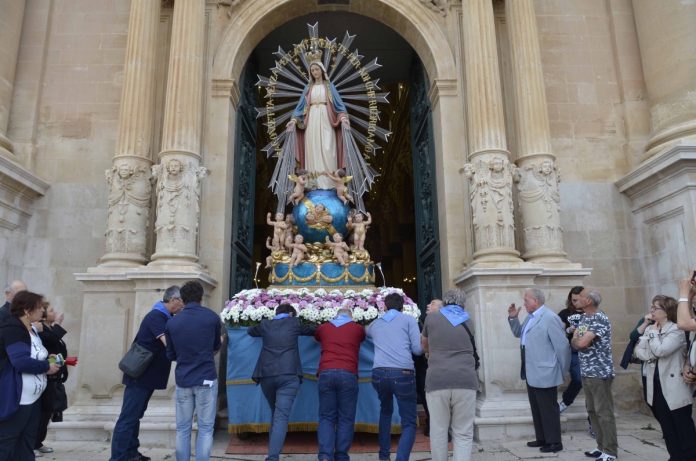 La Madonna della Medaglia e la Cattedrale di Ragusa