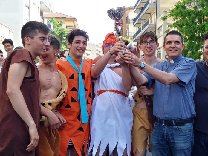 La premiazione della squadra Panzuni anonimi