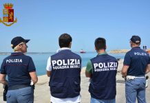 Sbarco migranti, emessi 9 ordini di respingimento alla frontiera