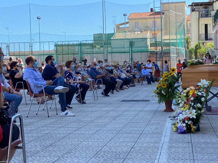 funerale mamma di davide