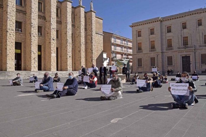 La protesta di Confcommercio 3