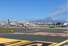 L’Etna erutta, chiuso un settore dell’aeroporto catanese