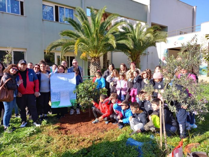foto di gruppo alunni Caruano e Beautiful Days