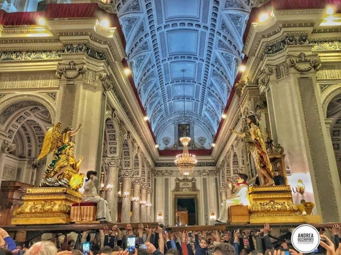 La Paci all'interno della basilica