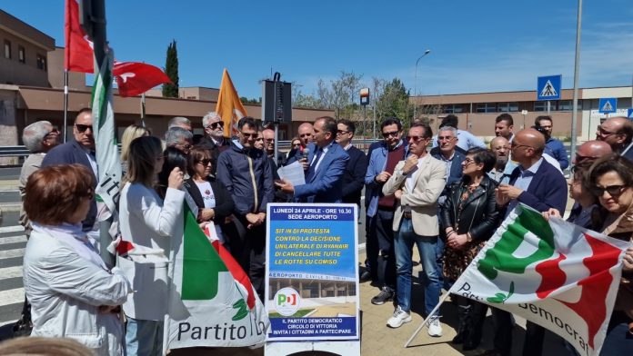 sit-in PD Aeroporto Comiso 3