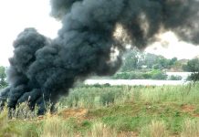 Vittoria, bruciava rifiuti speciali: denunciato 44enne