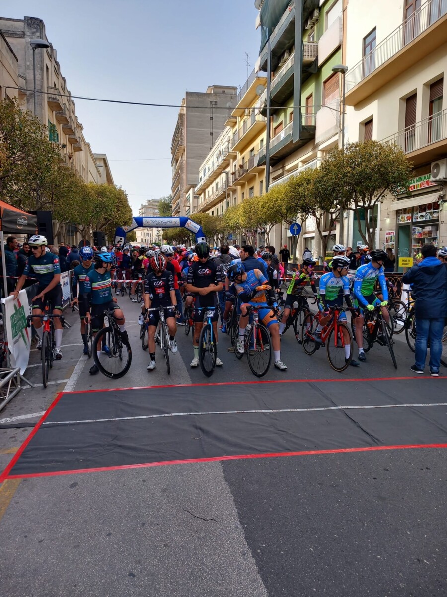 Ragusa invaded by bikes, thanks to the Granfondo