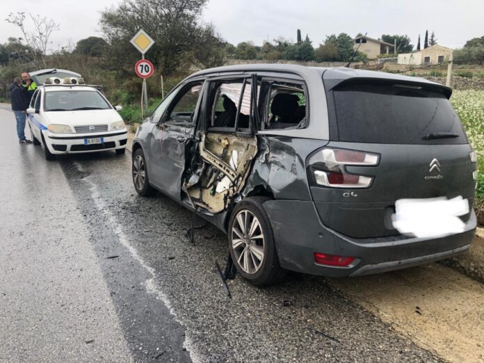 incidente modica giarratana, auto
