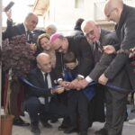 taglio del nastro – Marcello Boncoraglio, mons. Giuseppe La Placa, Luigi Piccione