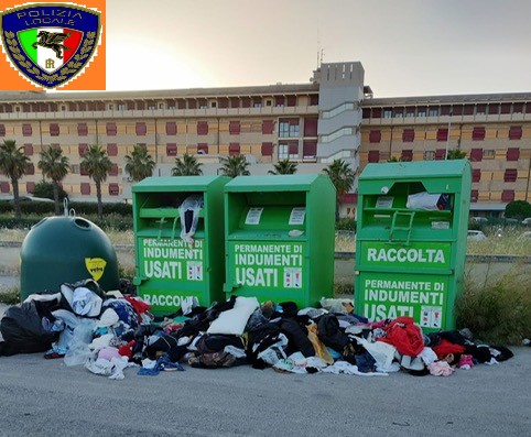 Cassonetti abiti, Modica
