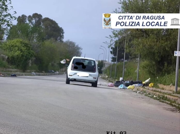 abbandono rifiuti ragusa