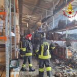 incendio 2 capannone zona industriale ragusa