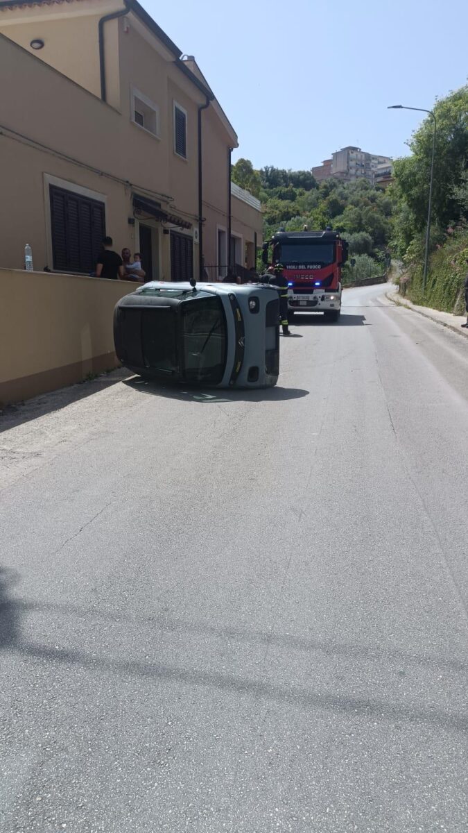 incidente modica minicar maggio 2025