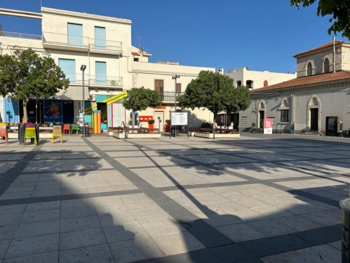 piazza duca degli abbruzzi marina di ragusa