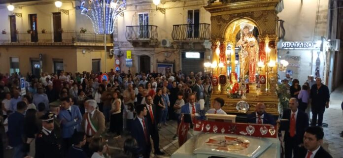 Un momento della processione 2025