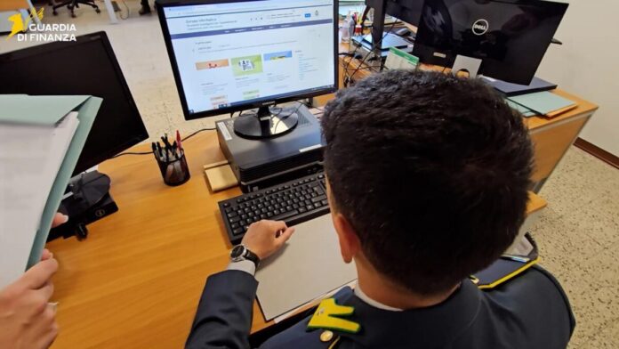 Guardia di Finanza, pc