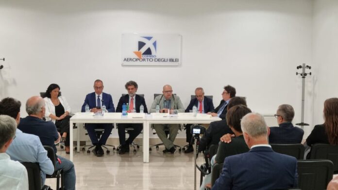 conferenza aeroporto Comiso, Sac-Aeroitalia