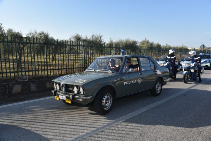 Chiaramonte, auto storica Polizia