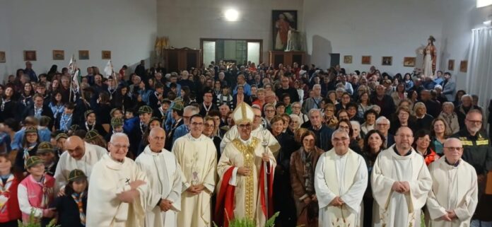 La comunità in festa con il vescovo per i 60 anni
