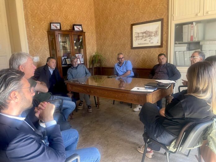 acqua, vertice a Scicli