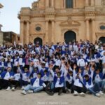 I partecipanti alla raccolta alimentare di ieri mattina