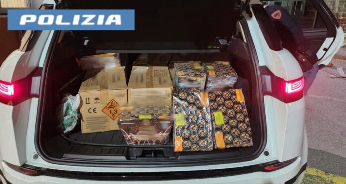 SEQUESTRATI DALLA POLIZIA DI STATO OLTRE 500 CHILI DI FUOCHI D’ARTIFICIO NASCOSTI NEL BAGAGLIAIO DELL’AUTO DENUNCIATI 4 MESSINESI 2