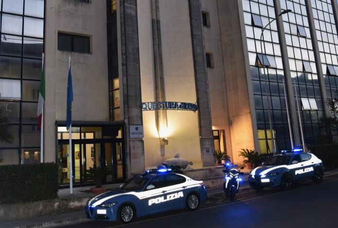 Questura Ragusa, sera