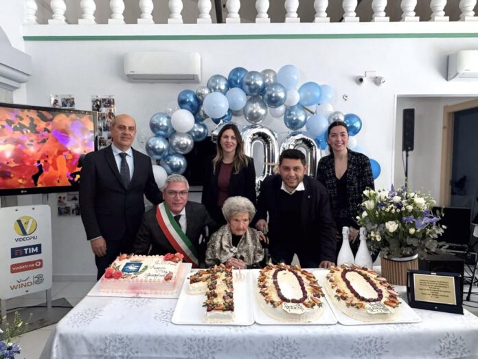 100 anni nonna peppina