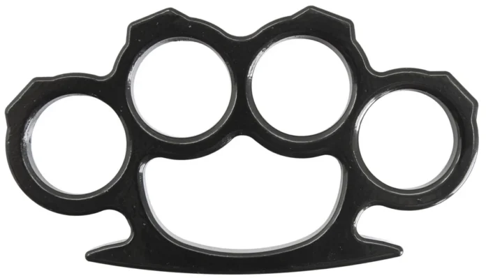 il-tirapugni-nero_28072