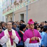Il vescovo in processione 2026