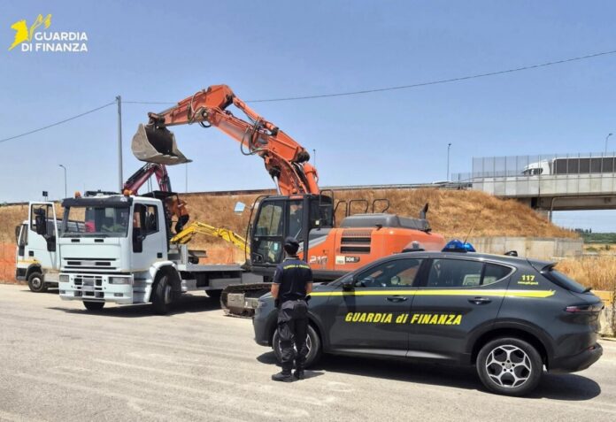 Camion con attrezzi e mezzi rubati, Belpasso