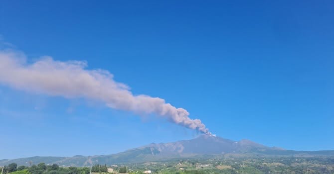 Etna, eruzione 5 luglio 2026