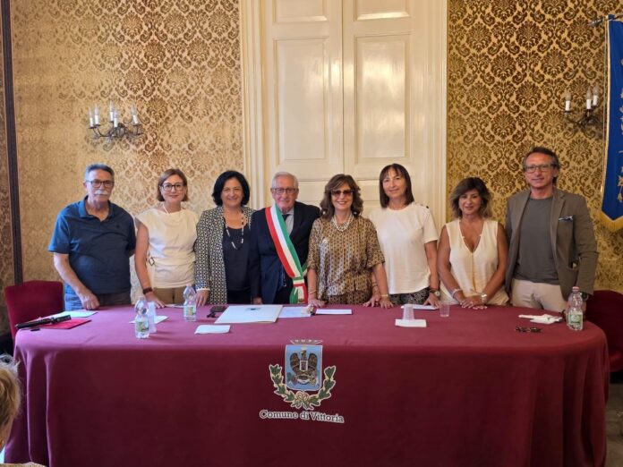 cittadinanza onoraria, Costanzo Rosaria